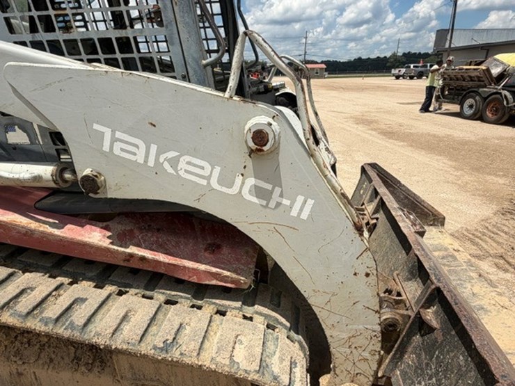 takeuchi-tl150-image-24