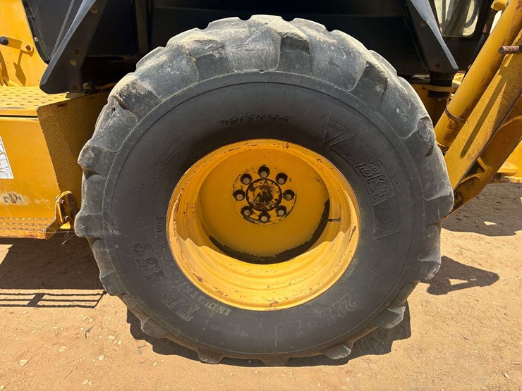 deere-410e-image-8