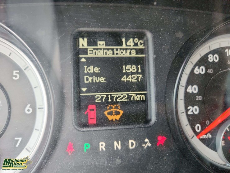 2014-dodge-1500-image-19