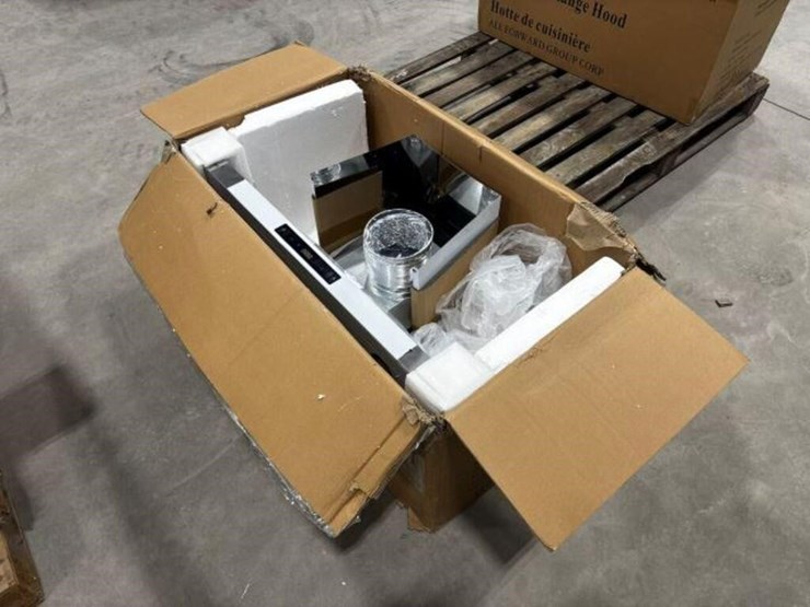 unused-crown-pro-b09-36-in.-stainless-steel-range-image-1