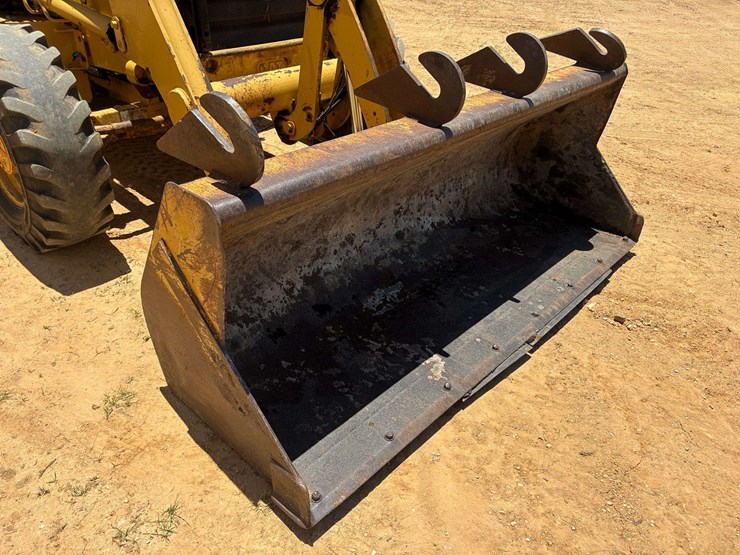 caterpillar-416c-image-19