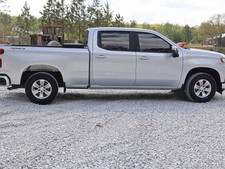 2020-chevrolet-silverado-1500-lt-image-8