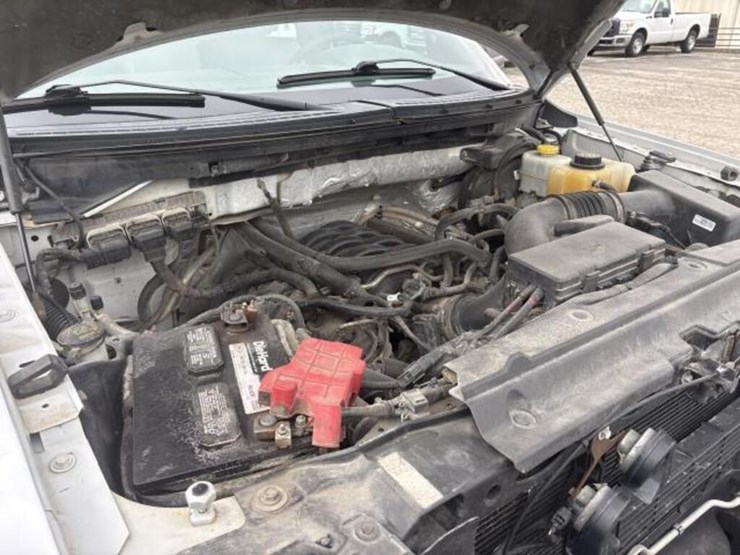 2014-ford-f150-xl-image-20