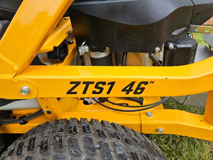 #311-•-cub-cadet-ultima-zts1-zero-turn-mower-image-18