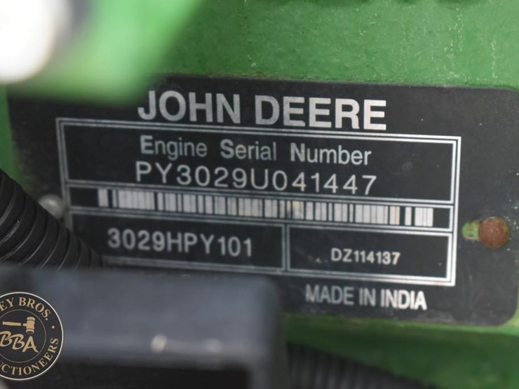 2021-john-deere-5045e-image-15