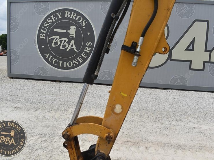 2016-caterpillar-305e2-cr-image-12