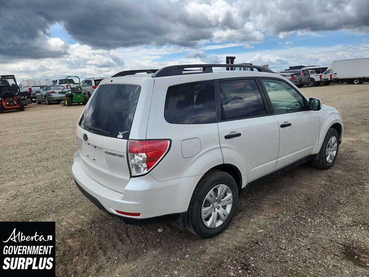2011-subaru-forester-image-4