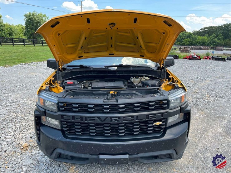 2019-chevrolet-silverado-pickup-truck-image-25