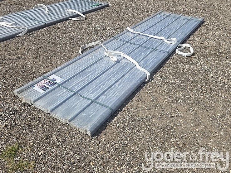 unused-clear-polycarbonate-roof-panel-12'-x-3'-(30-of)-image-4