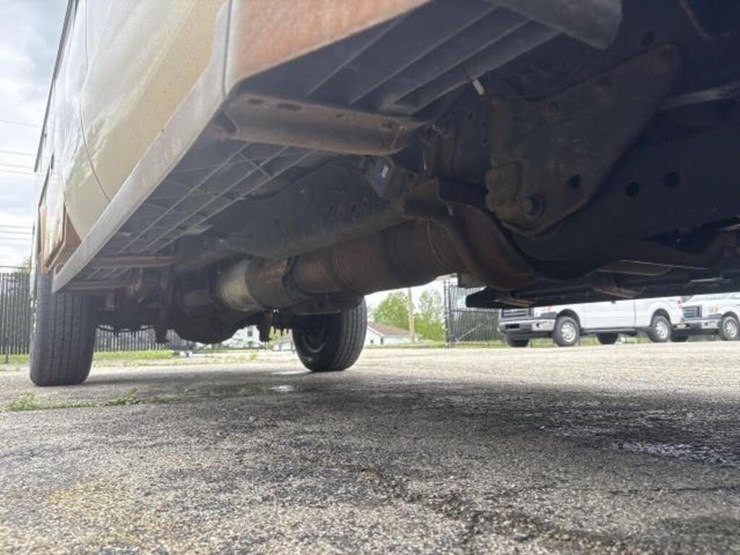 2014-ford-f350-xlt-image-14