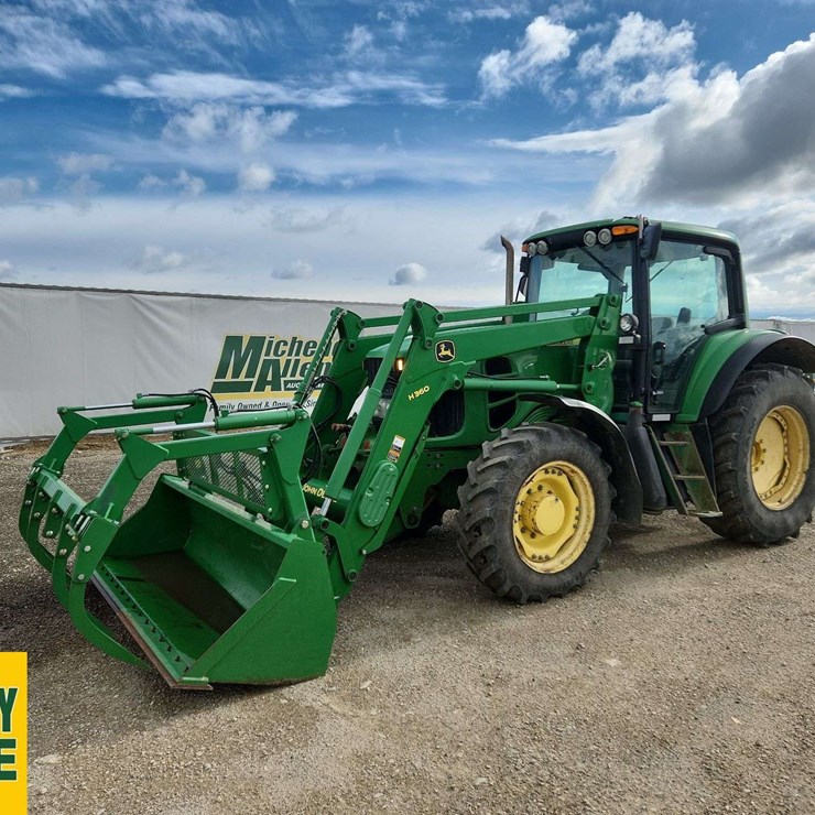 2010 JOHN DEERE 7130