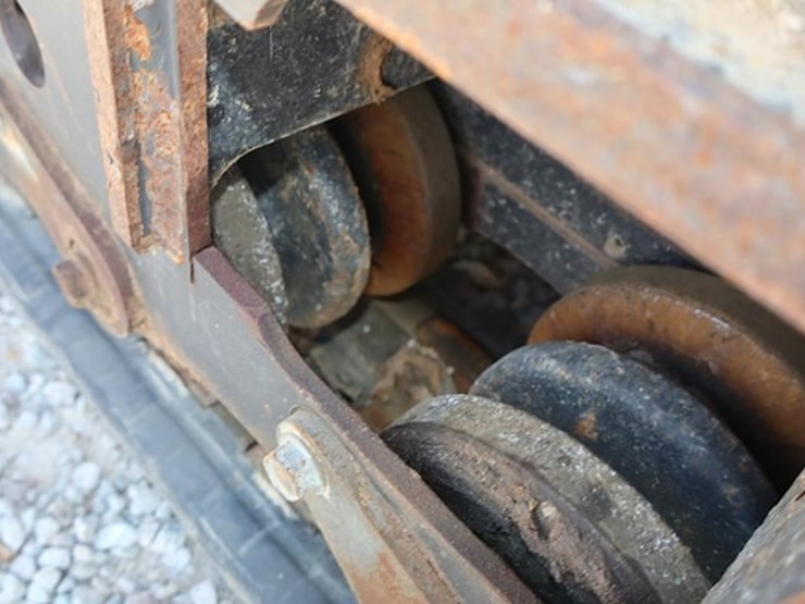 2017-bobcat-mt85-image-12