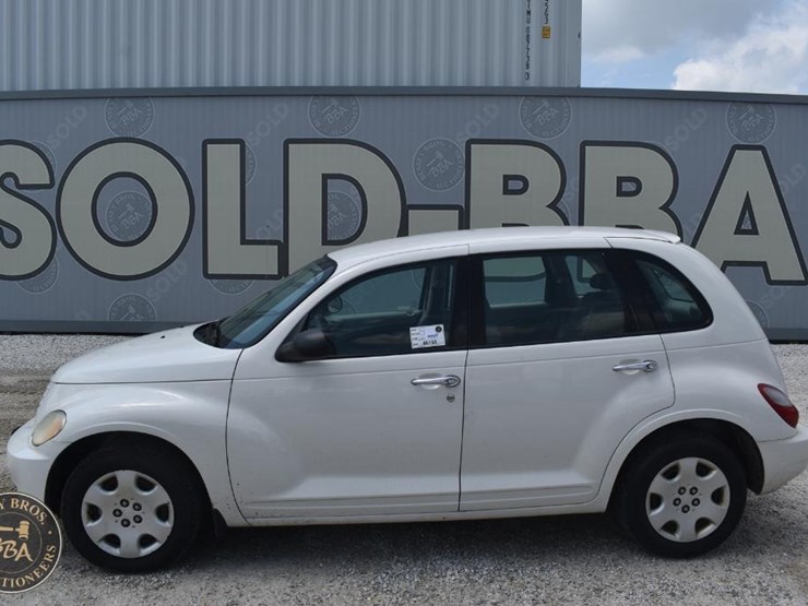 2007-chrysler-pt-cruiser-image-2