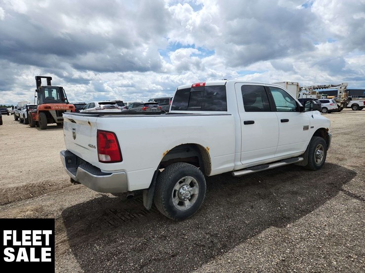 2012-dodge-2500-image-4