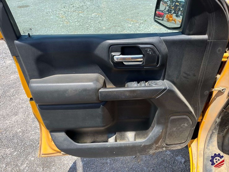 2021-chevrolet-silverado-4x4-pickup-truck-image-56