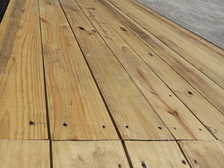 #570-•-20'-loading-ramp-image-14