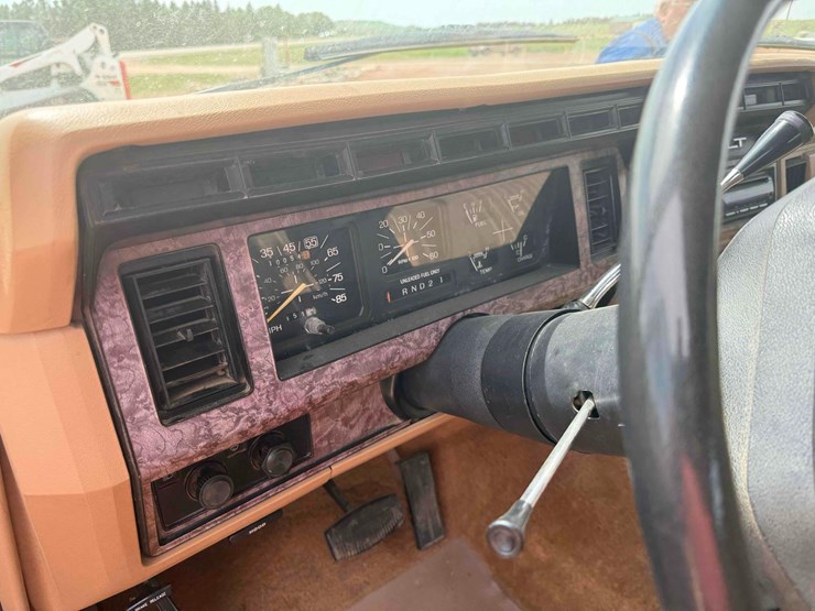 1985-ford-bronco-image-16