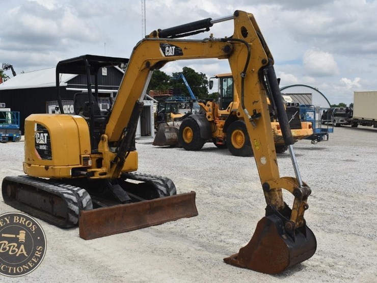 2016-caterpillar-305e2-cr-image-7