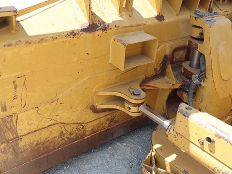 2012-caterpillar-d6n-xl-image-16