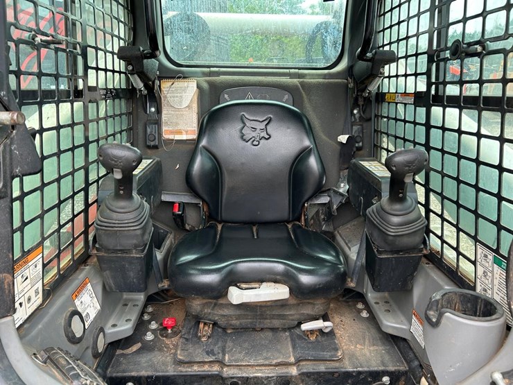 2019-bobcat-t770-image-19