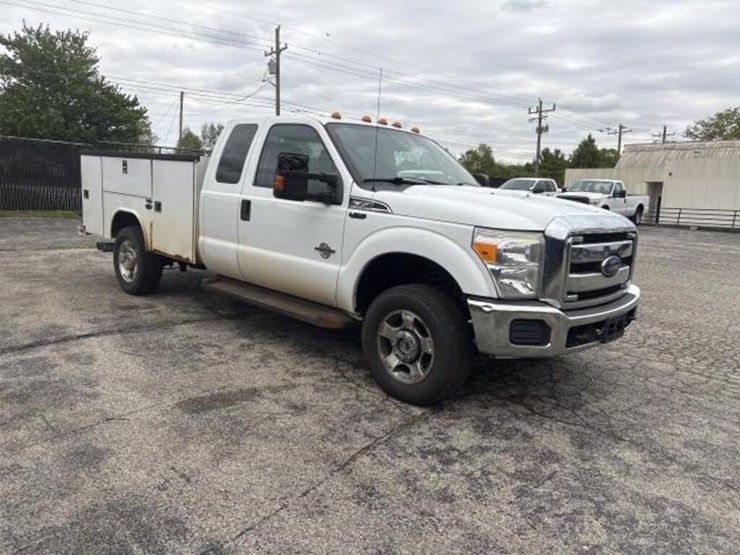 2014-ford-f350-xlt-image-6