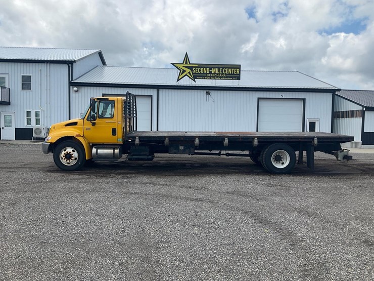 2007-international-durastar-4300-image-2