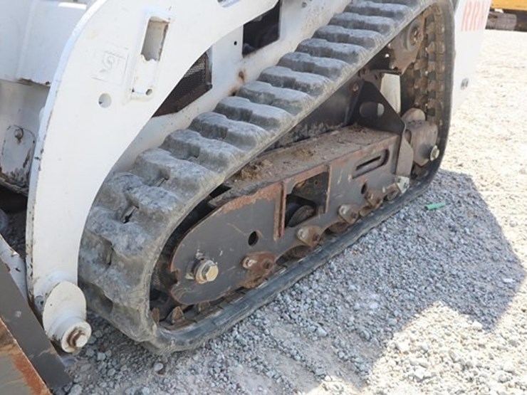 2017-bobcat-mt85-image-10