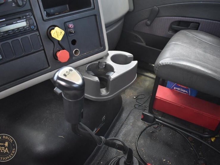 2015-international-transtar-8600-image-34