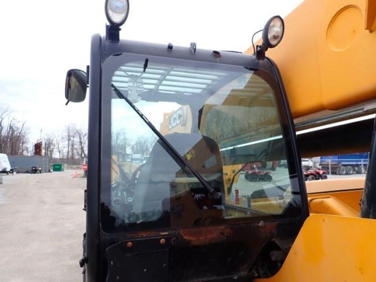 2010-jcb-510-56-image-85