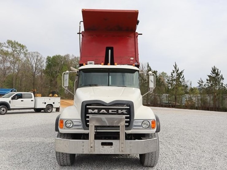 #521-•-2007-mack-cv713-tandem-axle-dump-truck-image-8