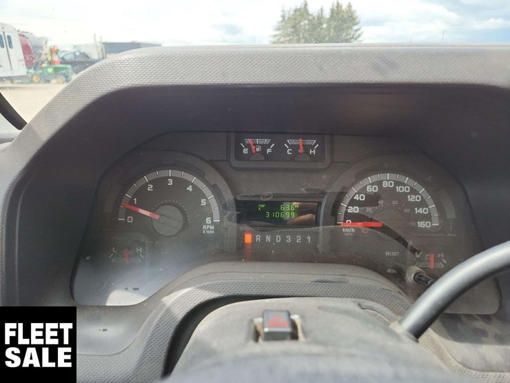 2012-ford-e450-image-34