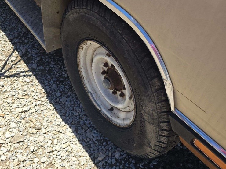 1985-dodge-ram-250-image-17