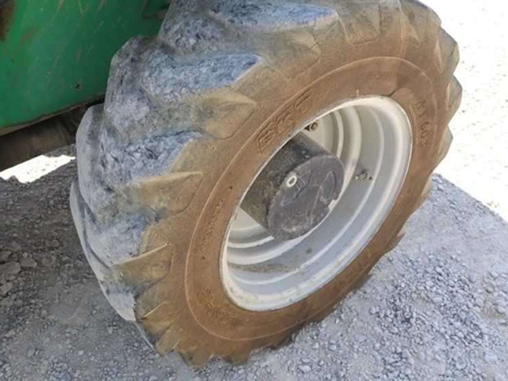 2014-jcb-520-50-image-10