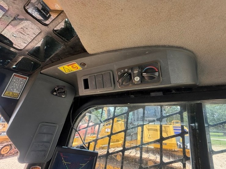 caterpillar-289c2-image-57