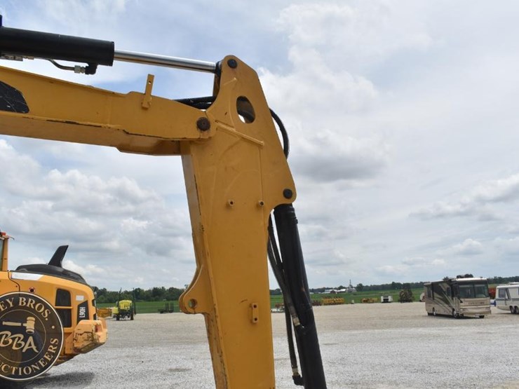 2019-caterpillar-305e2-cr-image-19