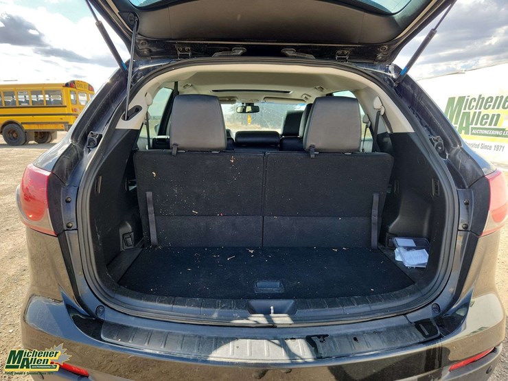 2015-mazda-cx9-image-17