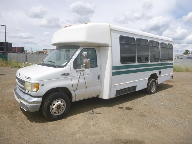 2002-ford-e450-image-2