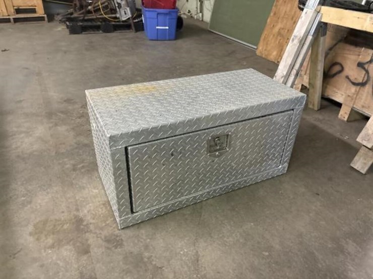 aluminum-toolbox-image-1