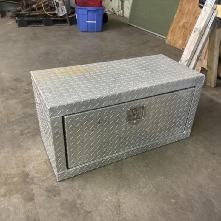 Aluminum toolbox