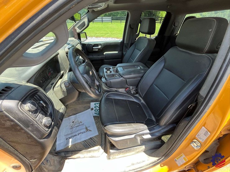 2021-chevrolet-silverado-4x4-pickup-truck-image-57