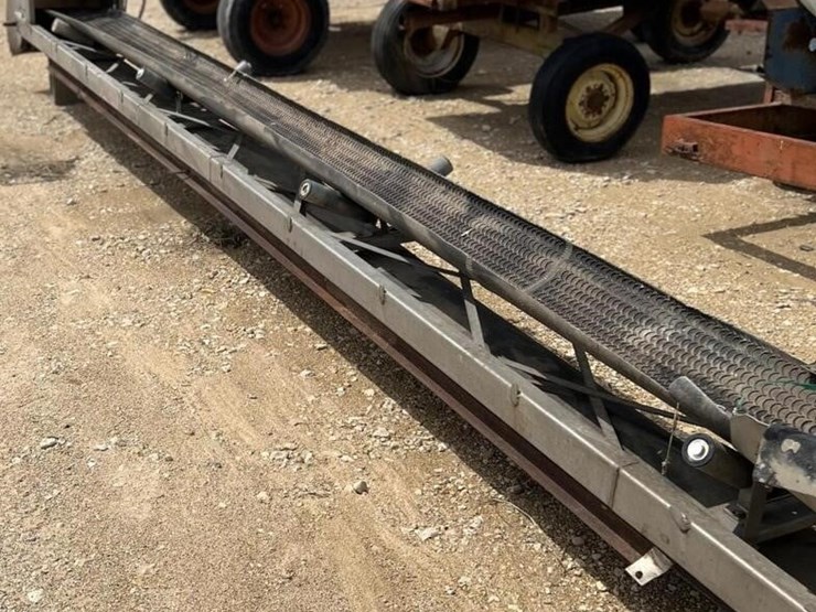 l3---binkley-fertilizer-conveyer-belt-image-2