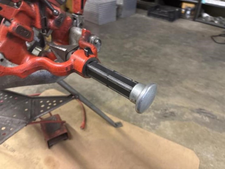 ridgid-300-pipe-threader-image-7