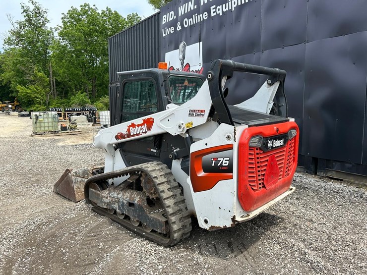 2022-bobcat-t76-image-2