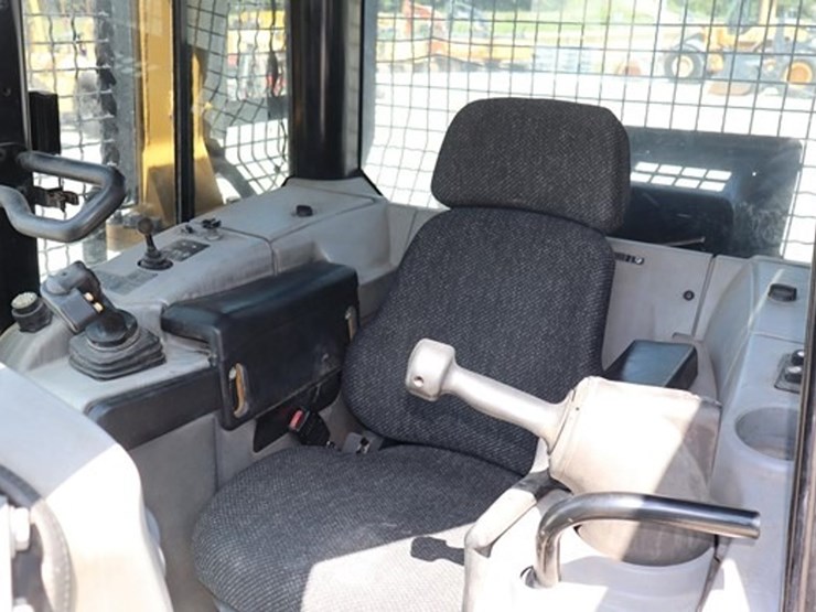 2012-caterpillar-d6n-xl-image-26