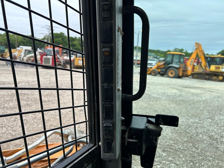 2018-case-tr270-image-25