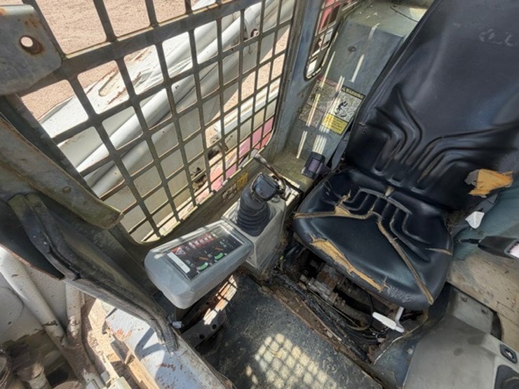 takeuchi-tl150-image-50