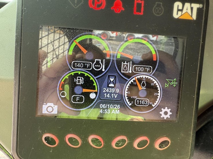 2018-caterpillar-279d-image-23
