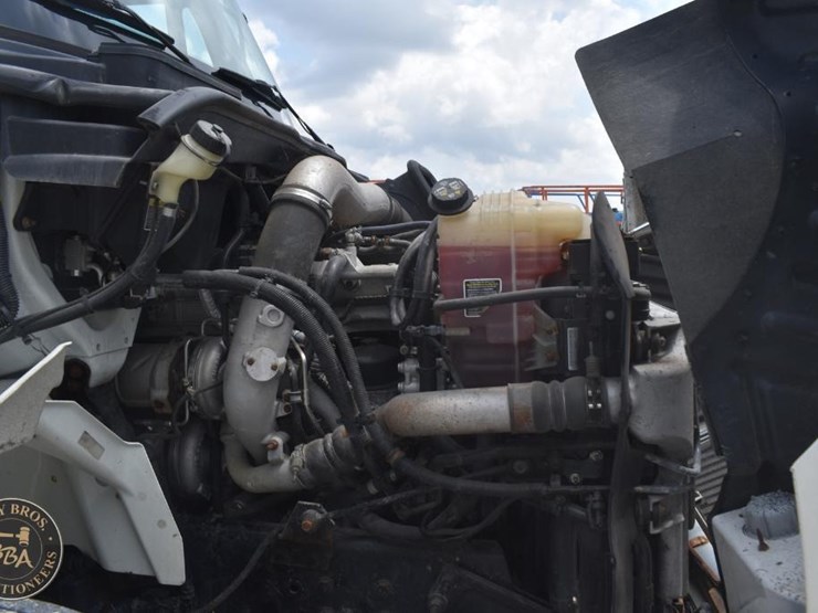 2015-international-transtar-8600-image-23