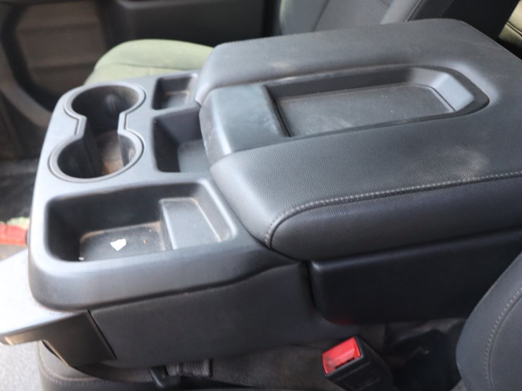 2022-chevrolet-1500-image-19