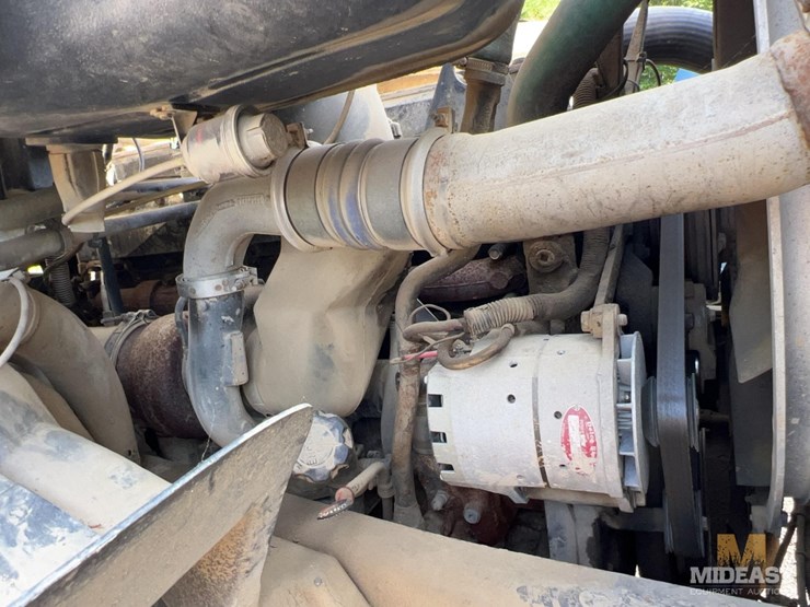 2002-volvo-vhd64b200-image-24